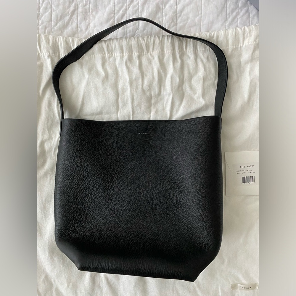 ✨ SOLD ✨ The Row Medium N/S Park Tote